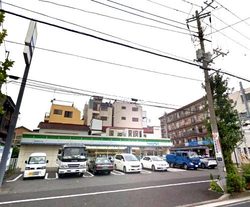 近くのファミリーマート鶴見潮田四丁目店まで91m(徒歩2分)
