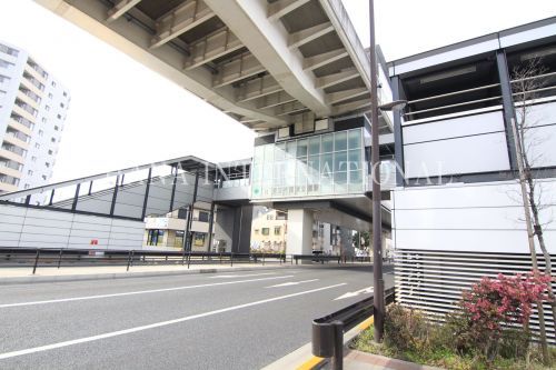 近くの見沼代親水公園駅まで932m（徒歩12分）