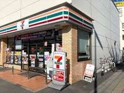 近くのセブンイレブン 葛飾四つ木5丁目店まで290m（徒歩4分）