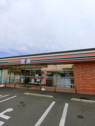近くのセブンイレブン 大東諸福1丁目店まで621m(徒歩8分)