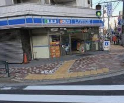 近くのローソン 石原四丁目店まで67m（徒歩1分）