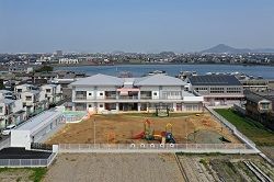近くの城辰保育所まで784m（徒歩10分）