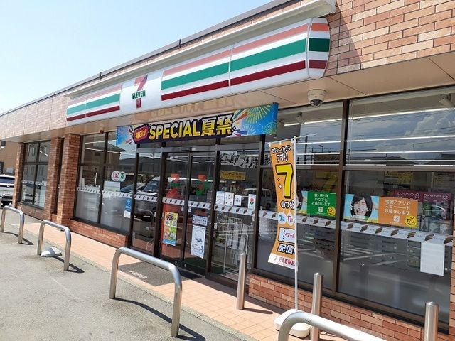 近くのセブンイレブン 高崎下中居町店まで518m（徒歩7分）
