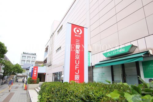 近くの三菱東京UFJ銀行 新浦安駅前まで746m(徒歩10分)