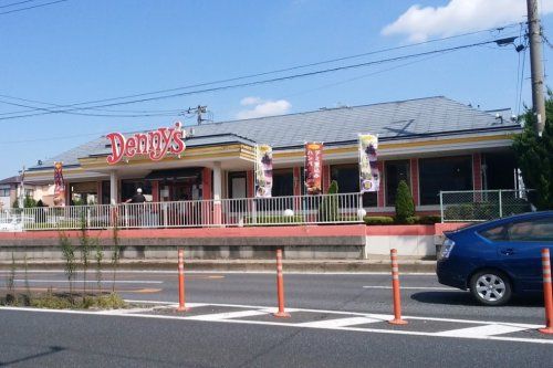 近くのデニーズ川口新井宿店まで470m（徒歩6分）