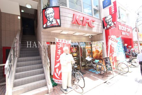 近くの飲食店まで379m（徒歩5分）