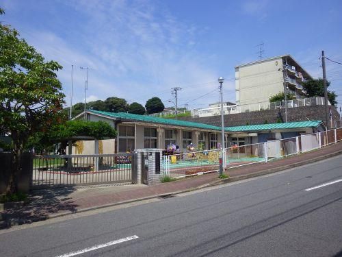 近くの横須賀市立武山保育園まで171m(徒歩3分)