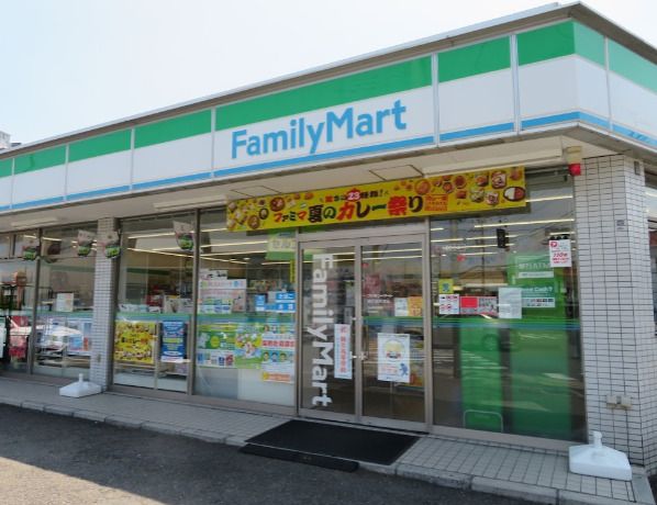 近くのファミリーマート 小浦横浜富岡東店まで814m(徒歩11分)