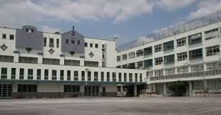 近くの目黒区立大鳥中学校まで238m（徒歩3分）
