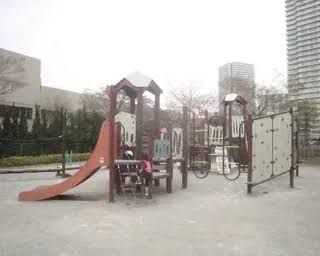 近くの東雲緑道公園まで1,714m(徒歩22分)