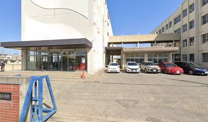 近くの高松市立十河小学校まで606m(徒歩8分)