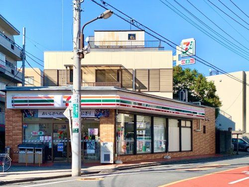 近くのセブンイレブン 亀戸三丁目店まで214m(徒歩3分)
