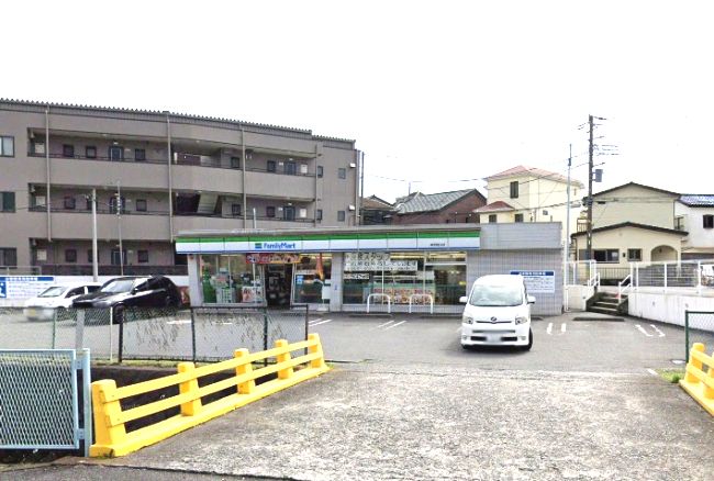 近くのファミリーマート 横須賀金谷店まで265m(徒歩4分)
