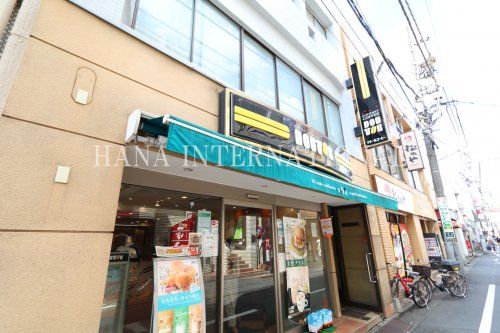 近くのドトールまで2,345m（徒歩30分）