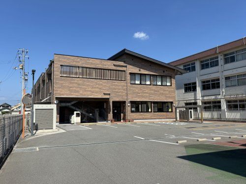 近くの徳島市立勝占認定こども園まで3,188m(徒歩40分)