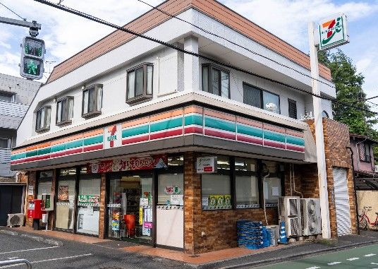 近くのセブンイレブン 下連雀店まで221m(徒歩3分)