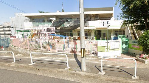 近くの幼稚園・保育園まで918m（徒歩12分）