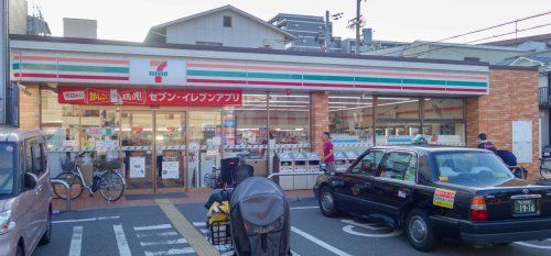 近くのセブンイレブン 大阪塚本3丁目店まで743m（徒歩10分）
