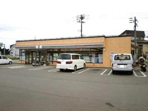近くのセブンイレブン 魚沼インター店まで849m(徒歩11分)
