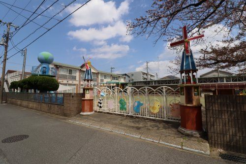 近くの九重幼稚園まで489m（徒歩7分）