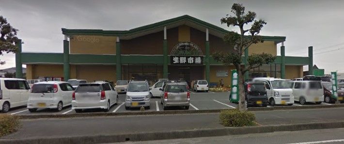 近くの栄屋フーズ（株） 立願寺店まで496m（徒歩7分）