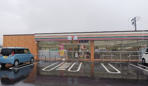 近くのセブンイレブン 倉敷玉島店まで550m(徒歩7分)