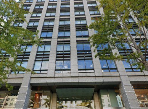 近くの淀屋橋odonaまで595m(徒歩8分)
