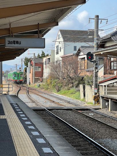 近くの高松琴平電鉄琴平線岡本駅まで1,447m（徒歩19分）