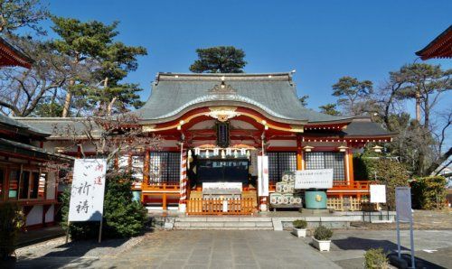 近くの東伏見稲荷神社まで326m（徒歩5分）