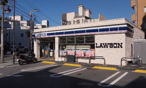 近くのローソン 逗子七丁目店まで1,406m（徒歩18分）
