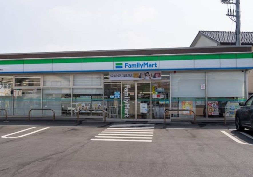 近くのファミリーマート 旭東店まで728m(徒歩10分)