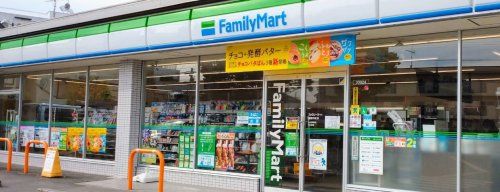 近くのファミリーマート トヨタくずは牧野店まで329m(徒歩5分)