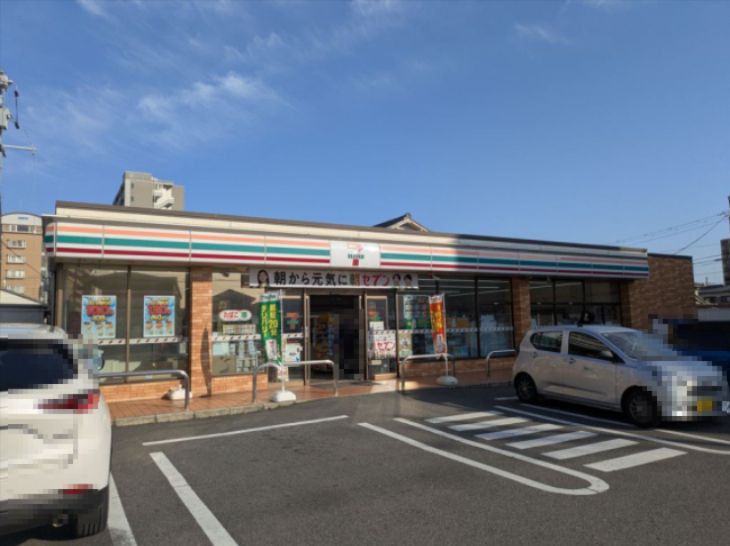 近くのセブン-イレブン 小牧中央1丁目店まで222m(徒歩3分)