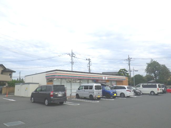 近くのセブンイレブン 高崎中尾町店まで641m（徒歩9分）