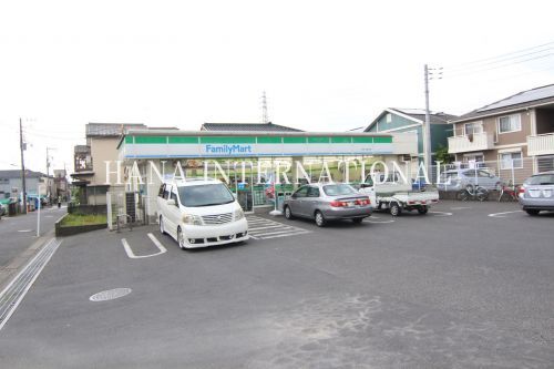 近くのファミリーマート松戸大金平店まで530m(徒歩7分)