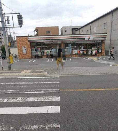 近くのセブンイレブン 大阪横堤3丁目店まで388m（徒歩5分）