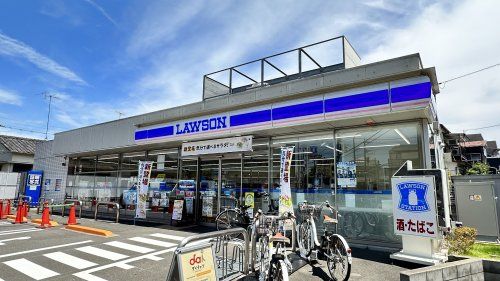 近くのローソン 三鷹大沢四丁目店まで893m（徒歩12分）