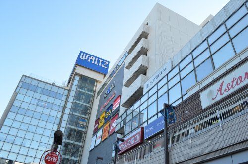 近くの西武デパートまで902m(徒歩12分)