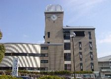 近くの高松市図書館まで2,641m（徒歩34分）