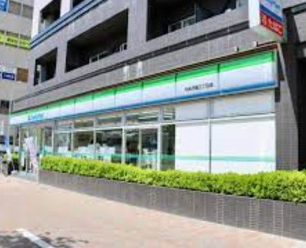 近くのファミリーマート 中央月島三丁目店まで135m(徒歩2分)