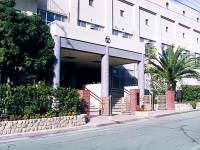 近くの神戸市立灘小学校まで352m(徒歩5分)