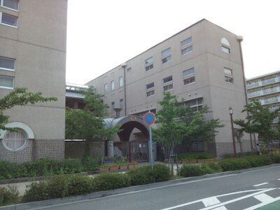 近くの神戸市立だいち小学校まで673m(徒歩9分)
