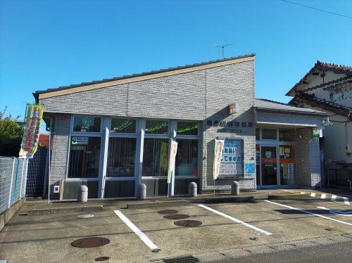近くの柏森駅前郵便局まで107m(徒歩2分)