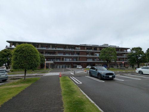 近くの日向市役所まで388m(徒歩5分)