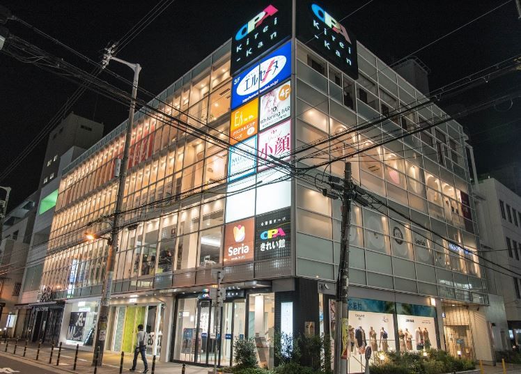 近くの心斎橋オーパきれい館まで226m(徒歩3分)