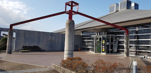 近くの三豊豊中町図書館まで233m（徒歩3分）