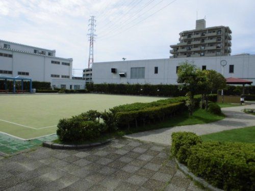 近くのさいたま市役所 水といこいの広場・白幡まで519m（徒歩7分）