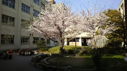 近くの高松市立木太北部小学校まで462m（徒歩6分）