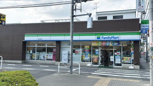 近くのファミリーマート 国立駅北店まで568m（徒歩8分）