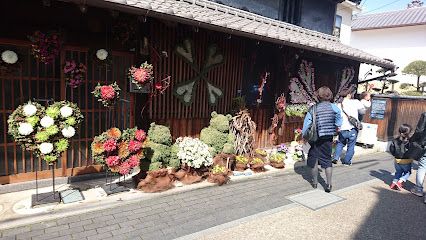 近くの花のデザイン教室まで1,174m（徒歩15分）